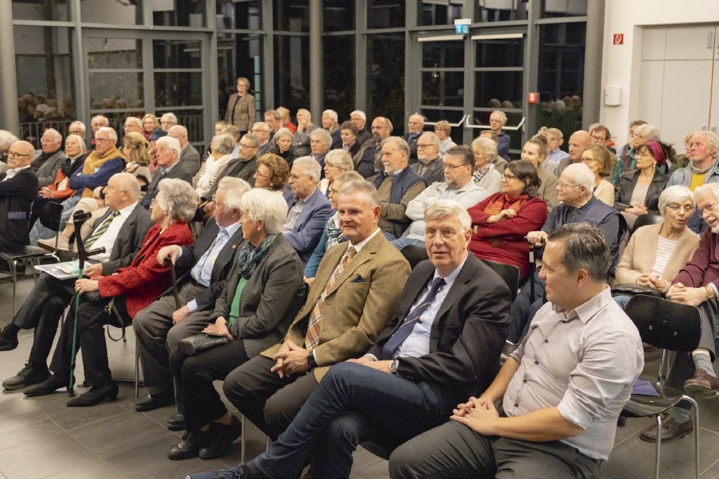 Das Plenum war bestens gefüllt: